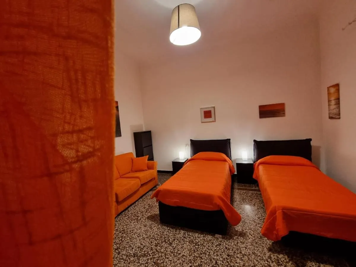 Apartment Wow Home 2 - 175 Mq - Posteggio Privato - Davanti Porto Traghetti - Fino A 10 Posti Letto - Balcone Genoa