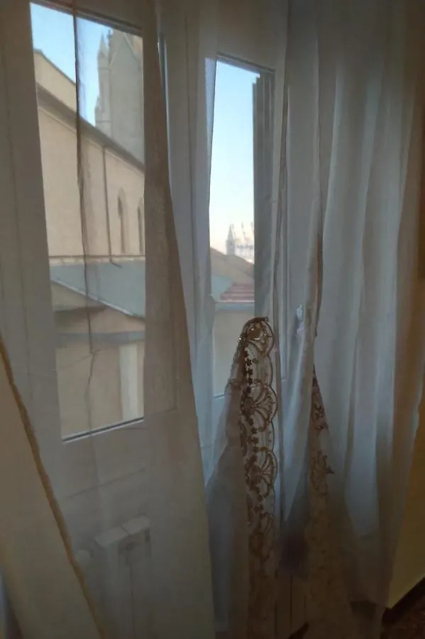 Wow Home 2 - 175 Mq - Posteggio Privato - Davanti Porto Traghetti - Fino A 10 Posti Letto - Balcone Genoa Apartment