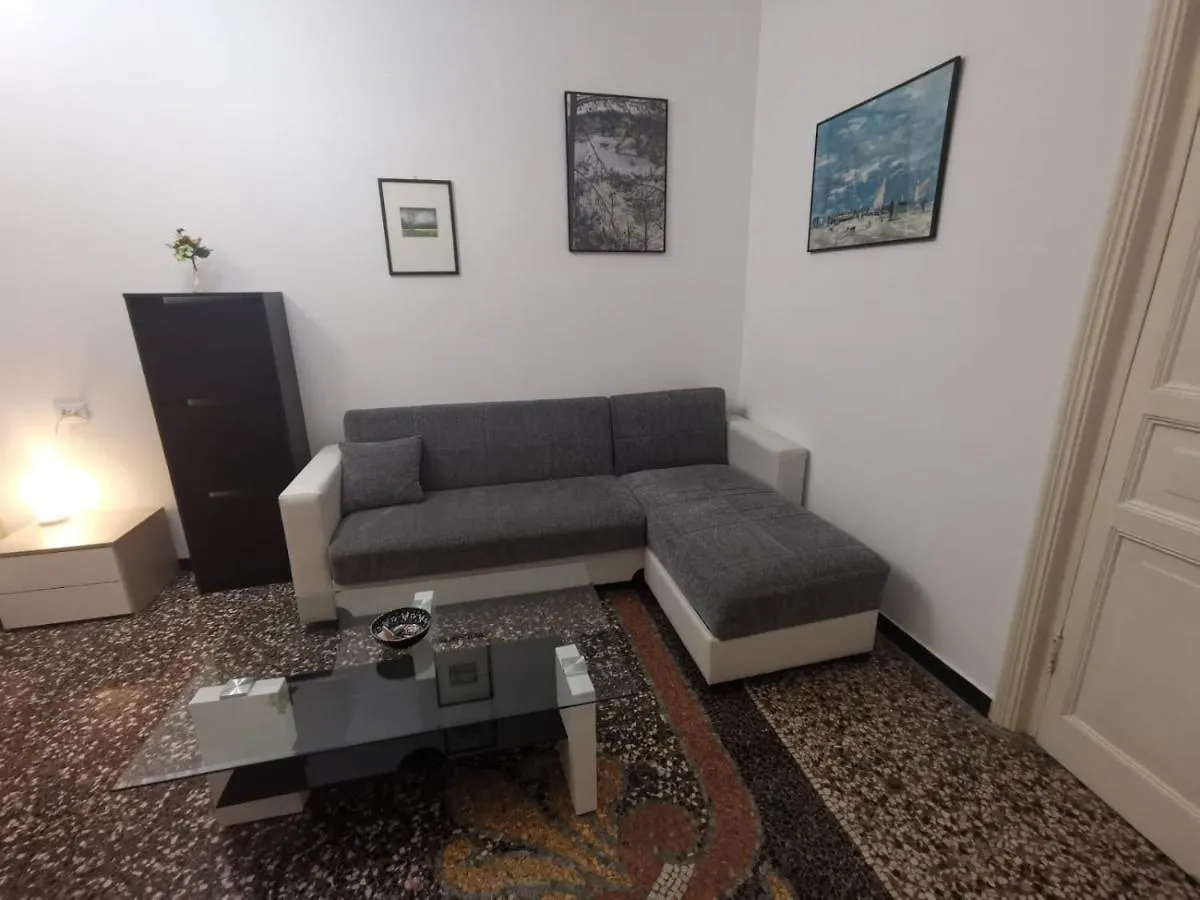 Wow Home 2 - 175 Mq - Posteggio Privato - Davanti Porto Traghetti - Fino A 10 Posti Letto - Balcone Genoa